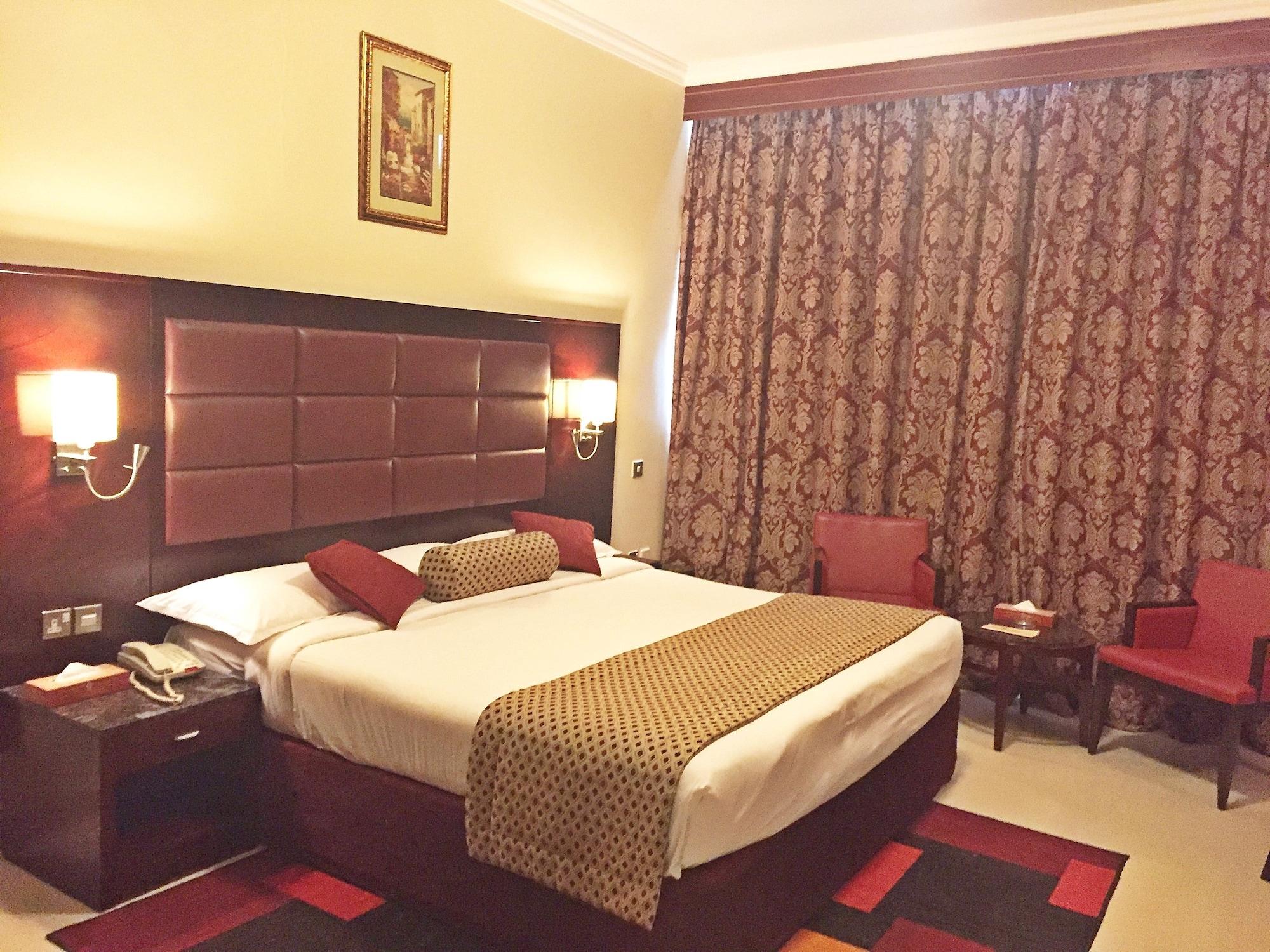 Ramee Rose Hotel Apartments Abu Zabi Zewnętrze zdjęcie