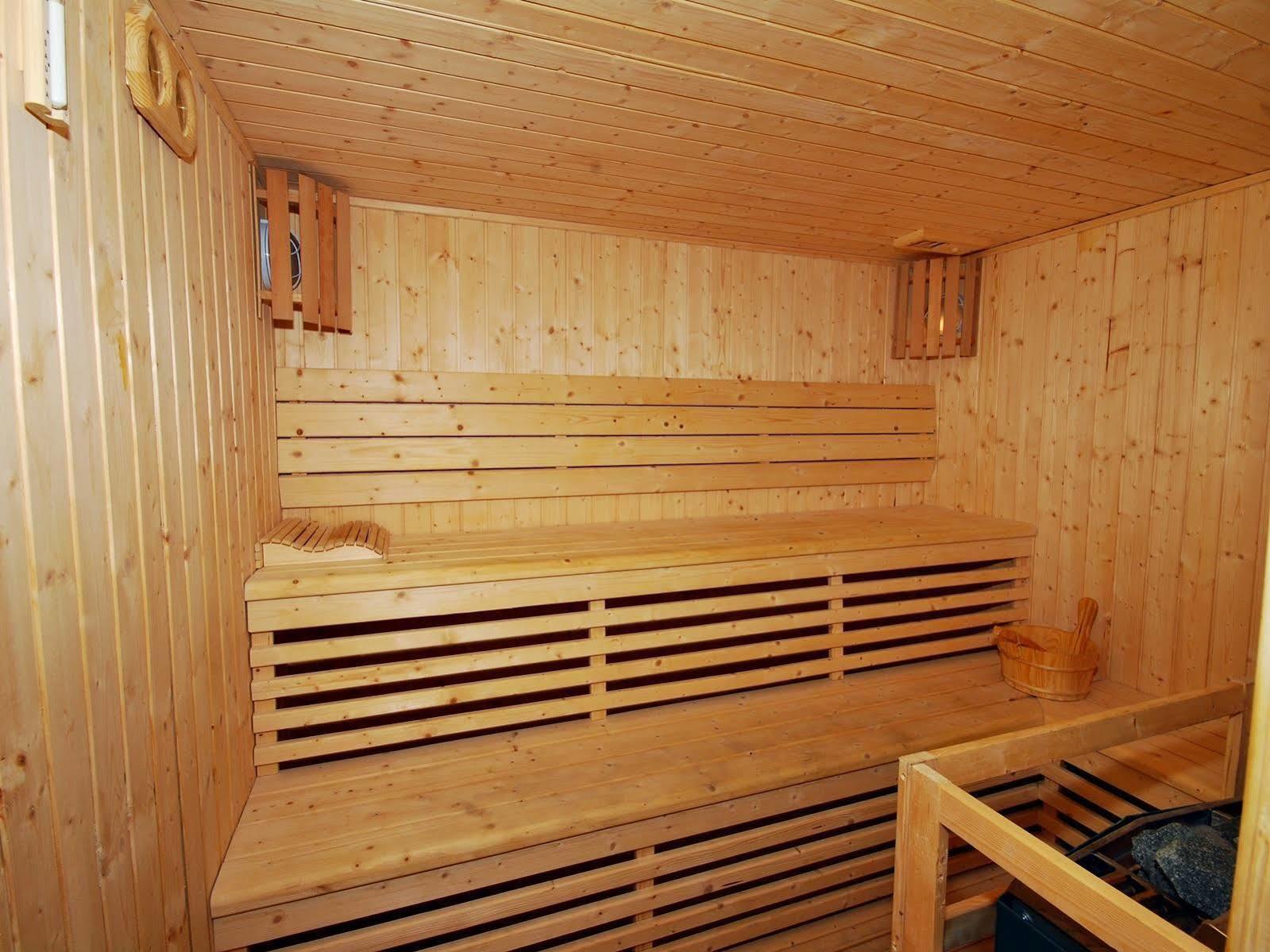 Ramee Rose Hotel Apartments Abu Zabi Zewnętrze zdjęcie