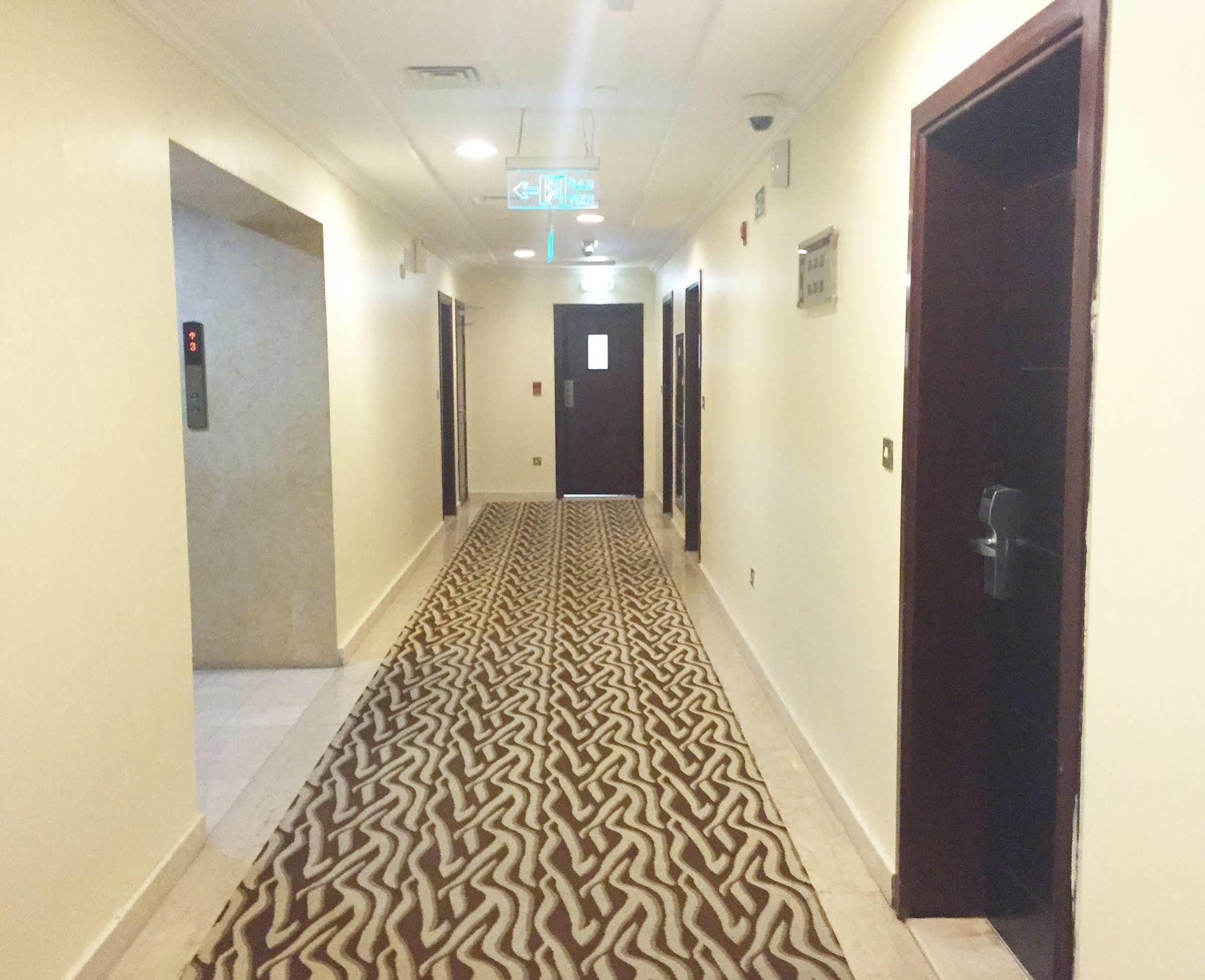 Ramee Rose Hotel Apartments Abu Zabi Zewnętrze zdjęcie